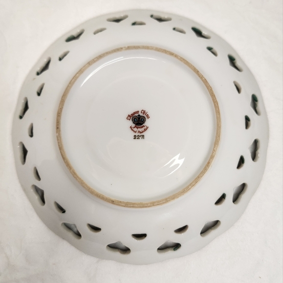 Mismatched L'amour Maidens saucer - Picture 5 of 6